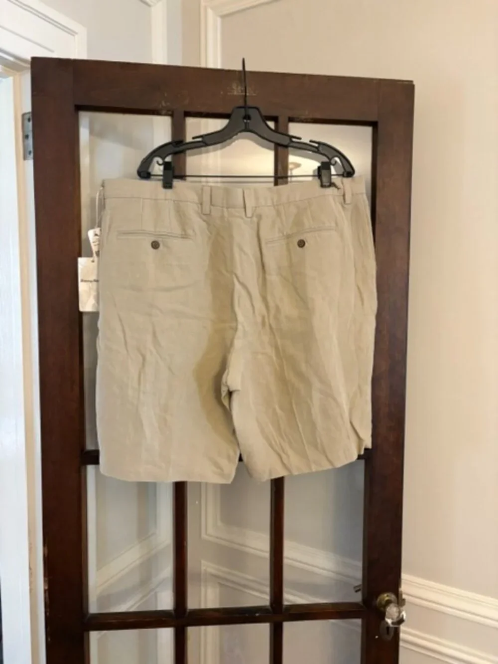 Tommy Bahama Monterey Pleated Short in Tan Silk/Linen Blend, Size 42